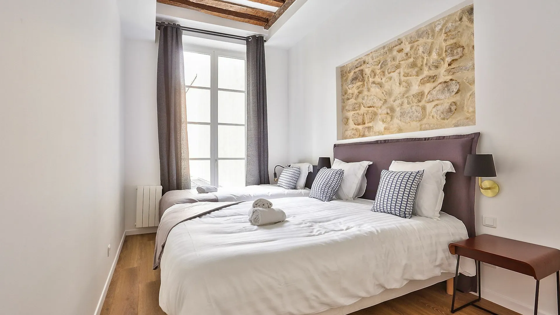 Apartment 67 - Amazing Flat In *